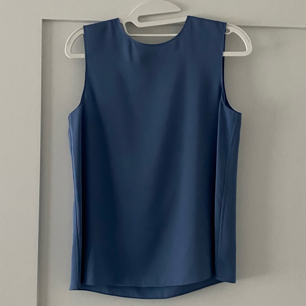 NWT theory silk blouse straight shell size P